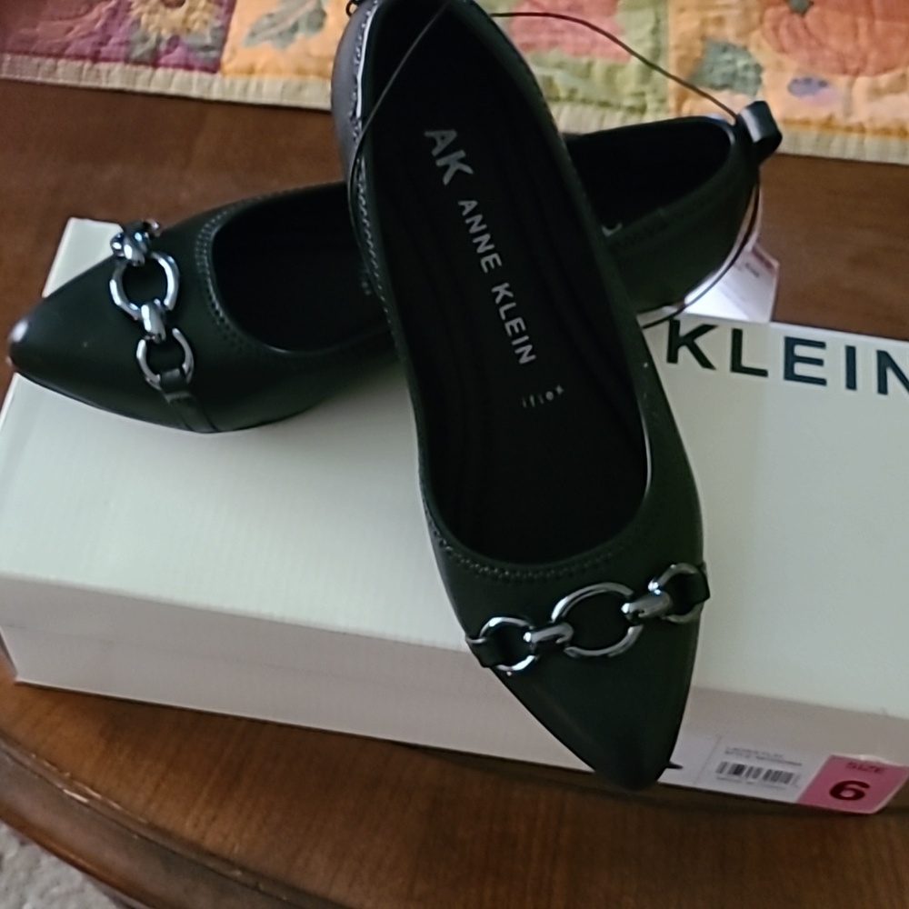 Anne Klein flats, new, never worn.